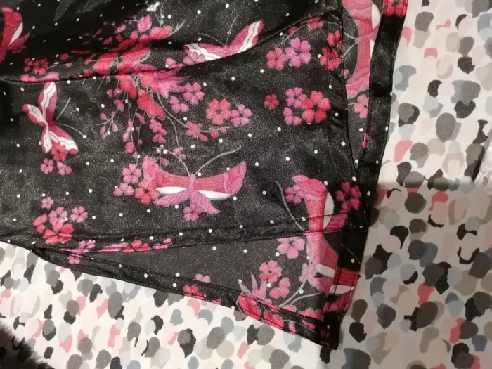 😍Robe 36 motif japonisant rose et noir extra vif😍 - photo numéro 8