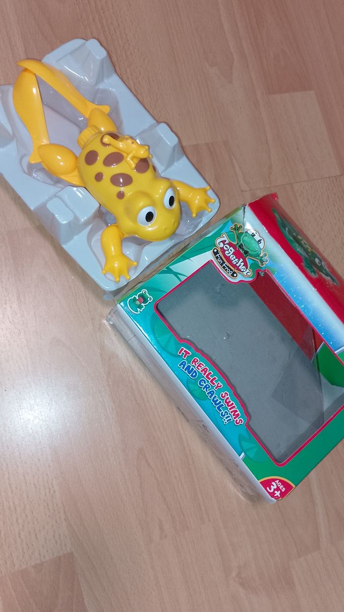 Grenouille bain, piscine