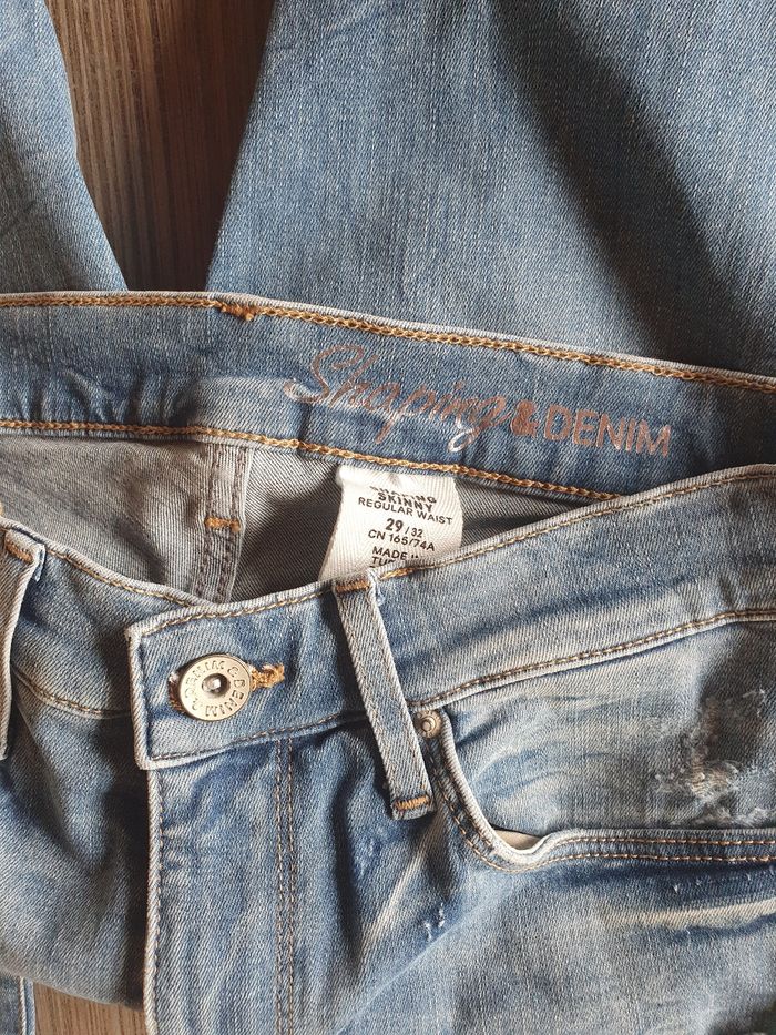 Très joli jeans troué H&M 🌸 - photo numéro 6