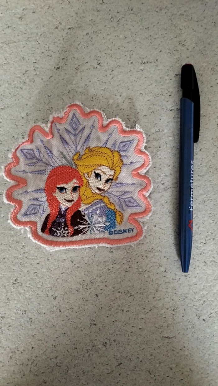 Écussons reine des neiges - photo numéro 3