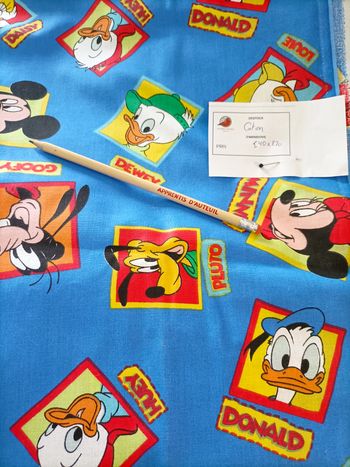 Grand coupon coton enfant rétro – 140 x 220 cm – Idéal couture / déco chambre