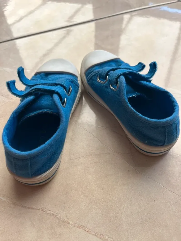 Baskets enfant bleu à scratch – pointure 26 (taille petit plus un 25) - photo numéro 3