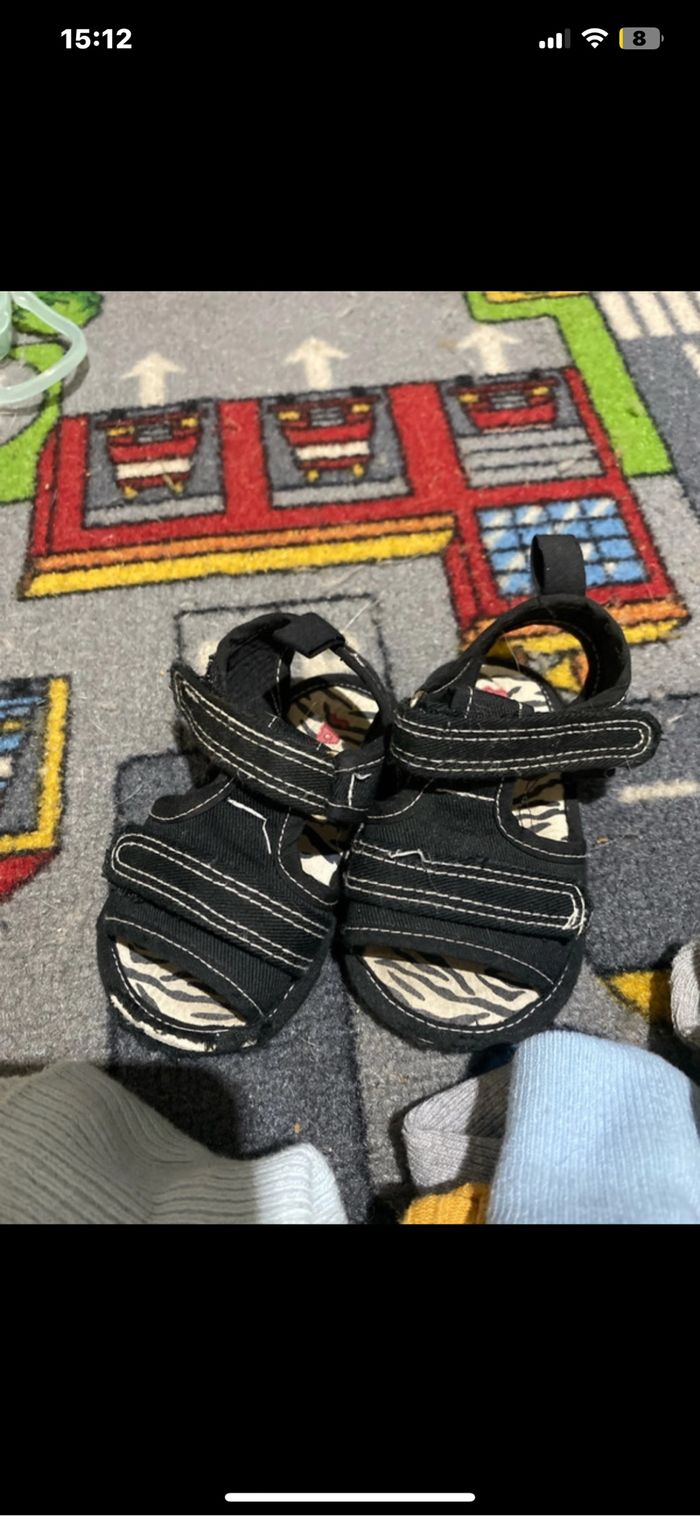 Lot chaussettes et protège genoux - photo numéro 4