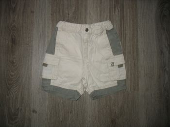 SHORT BEIGE ET KAKI BÉBÉ GARÇON "H&M" - 4 / 6 MOIS - n°01