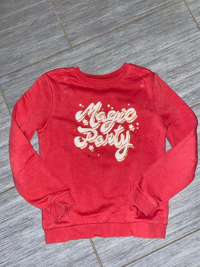 Pull Sweat fille 8 ans - photo numéro 3