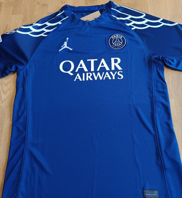 Maillot PSG Jordan taille L adulte flocage KVARATSKHELIA - photo numéro 3