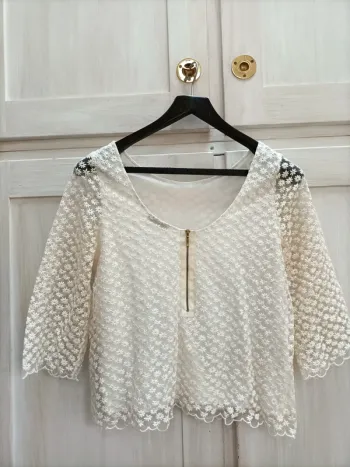 Haut dentelle doublé