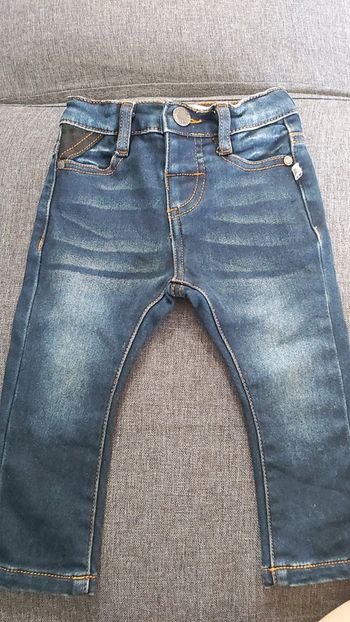 Jeans lulu castagnette taille 6 mois