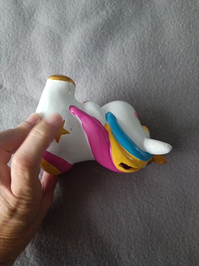 Tirelire licorne - photo numéro 3