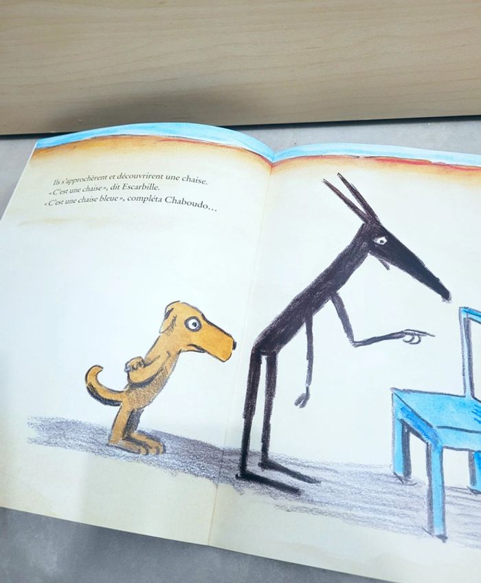 🌺 Livre (école des loisirs) : La chaise bleue - photo numéro 4