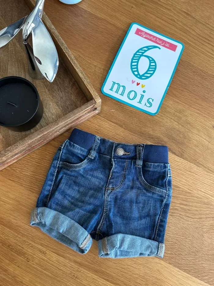 Short 6 mois