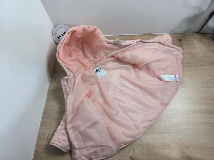Manteau rose 24 mois - photo numéro 2