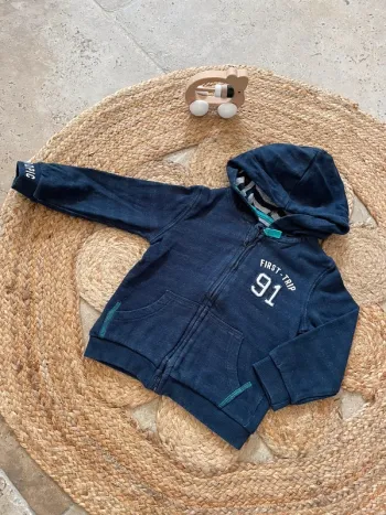 Gilet à capuche 24 mois