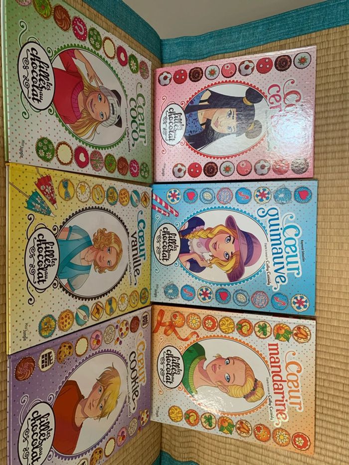 12 tomes BD les filles au chocolat - photo numéro 2