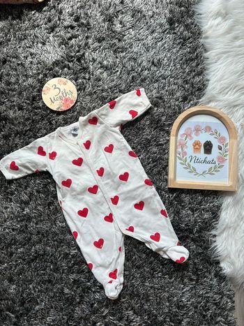 Pyjama Petit Bateau blanc à cœurs rouges - Taille 3 mois