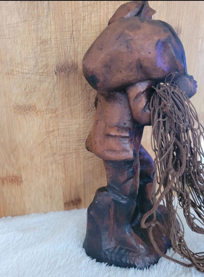 Sculpture pêcheur au filet - photo numéro 3