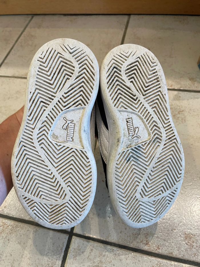 Baskets Puma à scratchs taille 28 - photo numéro 4