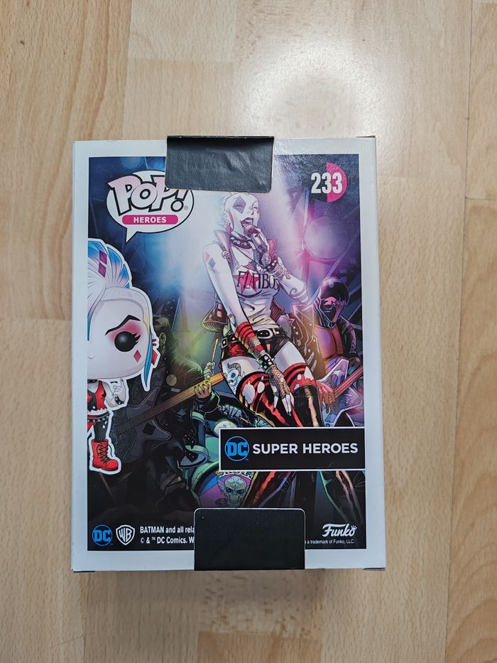 Figurine Pop Harley Quinn exclusive 233 - photo numéro 3