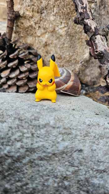 Super figurine Pokemon Nintendo tomy pikachu