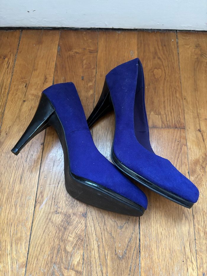 Escarpins neufs taille UK 8 Limited collection - photo numéro 3