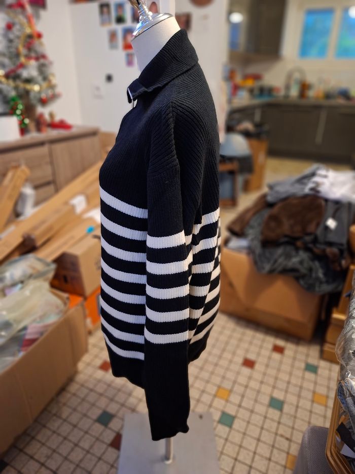 (Y)Pull femme rayer blanc et noir neuf taille 42 marque halara prix 10 euro - photo numéro 2