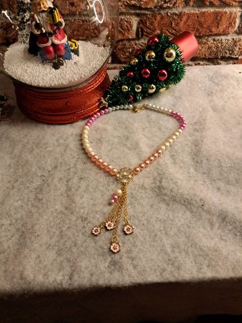 Collier chic rose fushia pastel et blanc