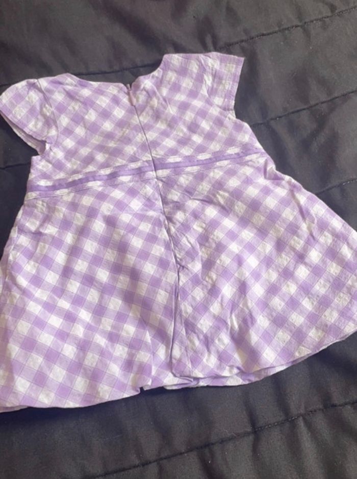 Robe neuve T.6m - photo numéro 2