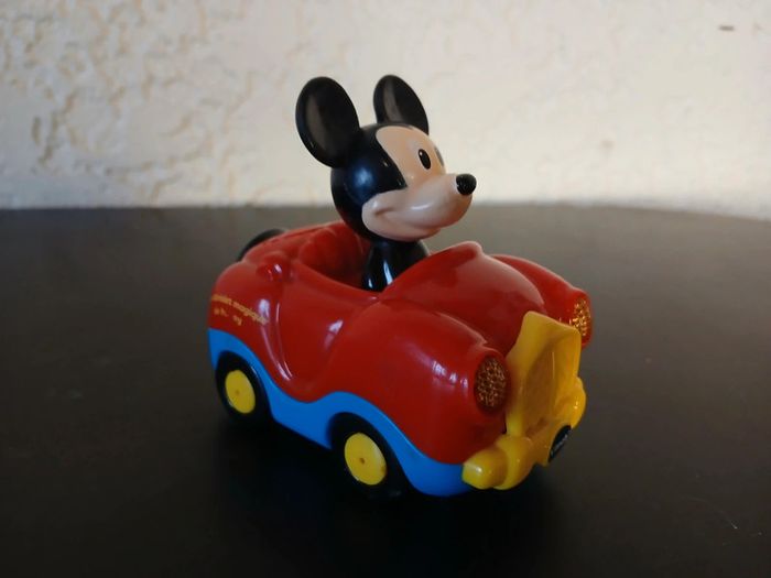 Mickey et son cabriolet Tut Tut bolides - photo numéro 4