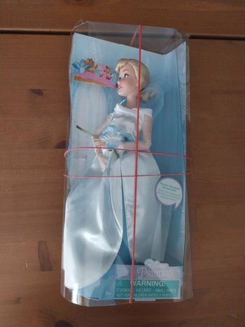 Poupée Cendrillon Mariage Disney Store Wedding Cinderella