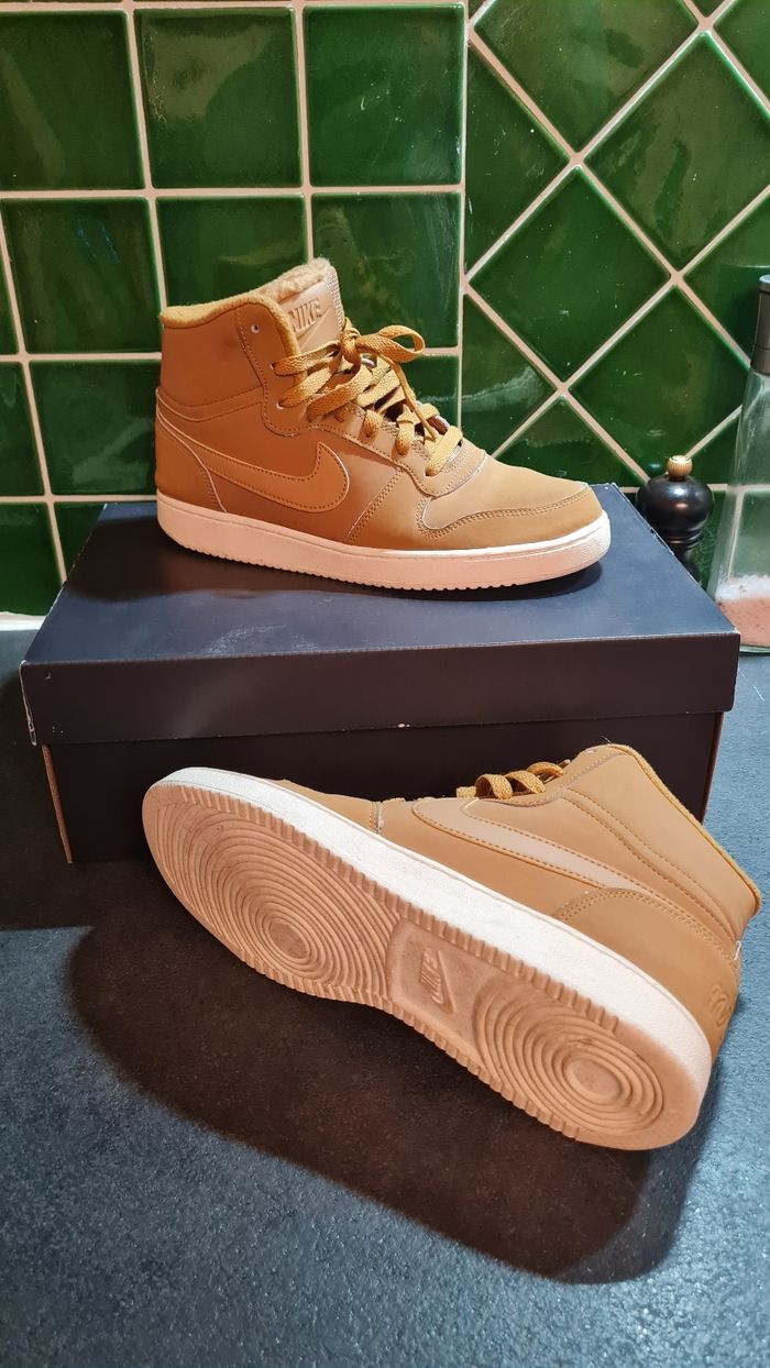 Chaussure nike - photo numéro 4