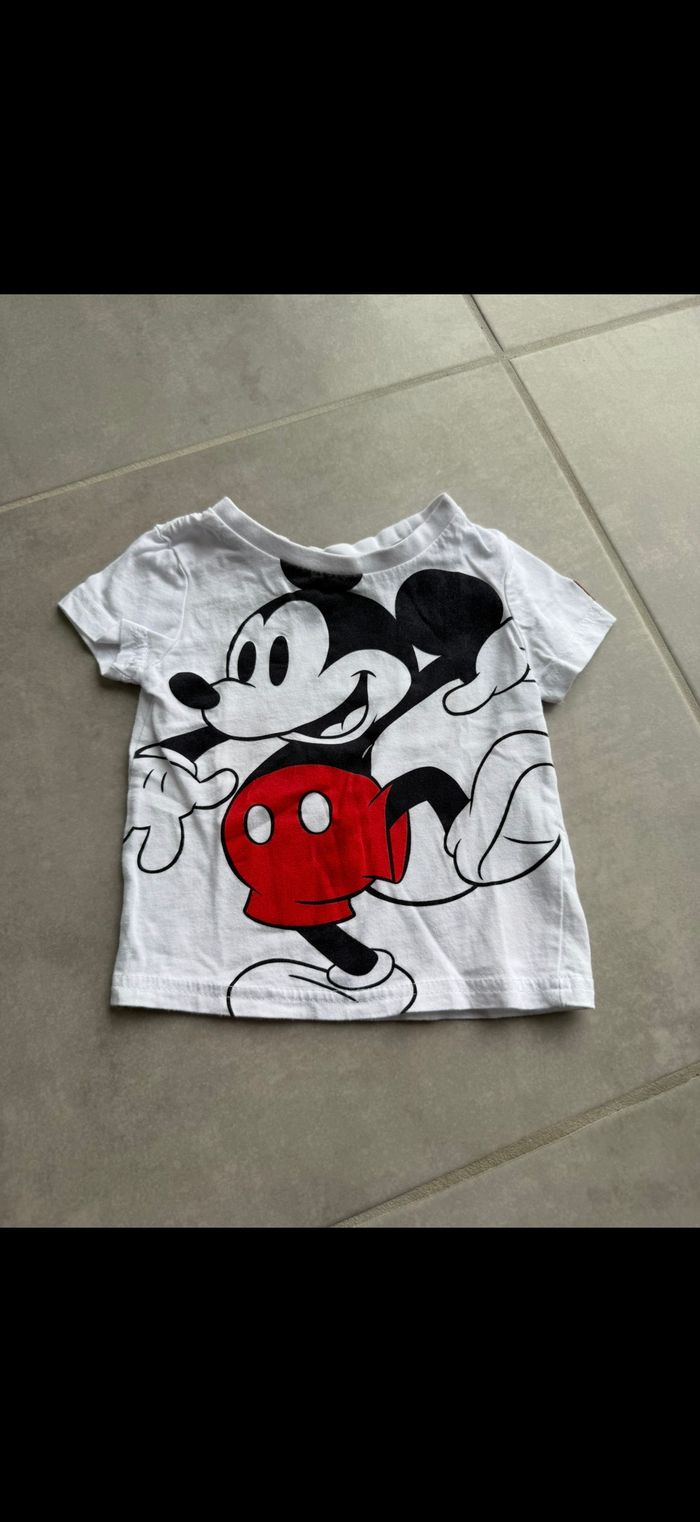 Tee shirt manches courtes Mickey 18 mois - photo numéro 2