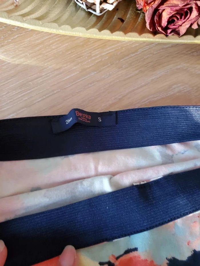 Mini jupe Bershka taille 36 - photo numéro 3
