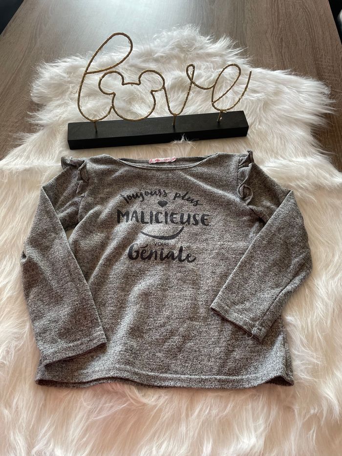 Très beau pull fin gémo taille 8 ans