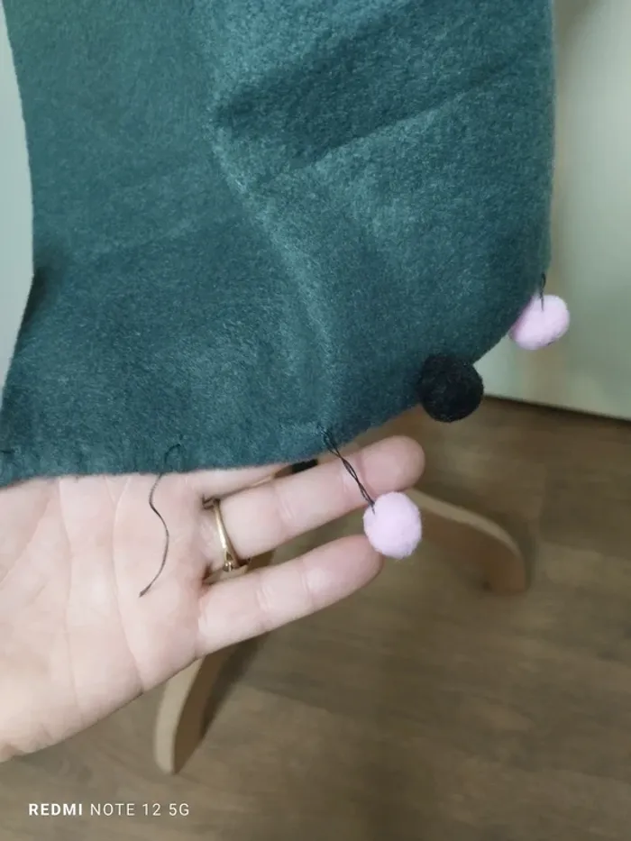 Jolie Poncho avec pompon - photo numéro 5