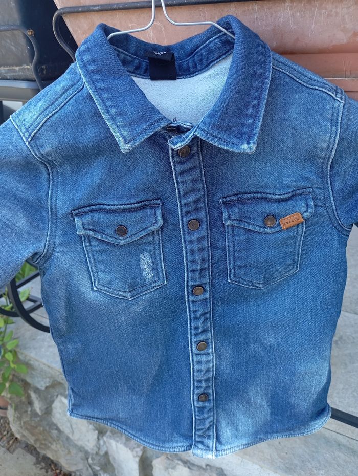 Veste en jean Shein taille 3/4 ans - photo numéro 2