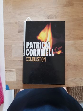 Combustion - Patricia Cornwell