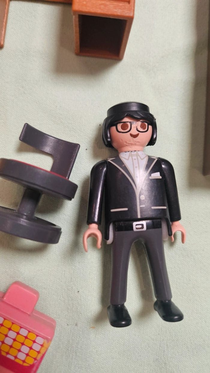 Lot " homme d'affaire " playmobil - photo numéro 2