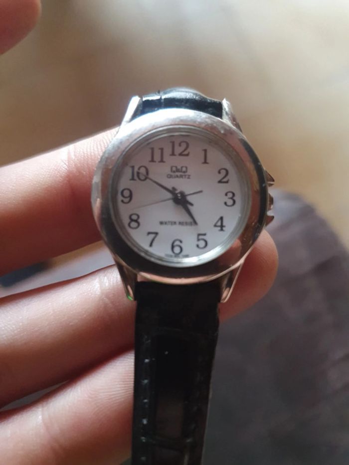 Montre q&q - photo numéro 3