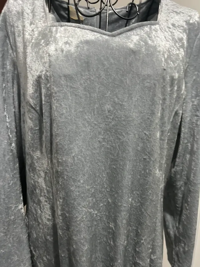 🟩 Robe longue en velours 🟩 4 - photo numéro 3