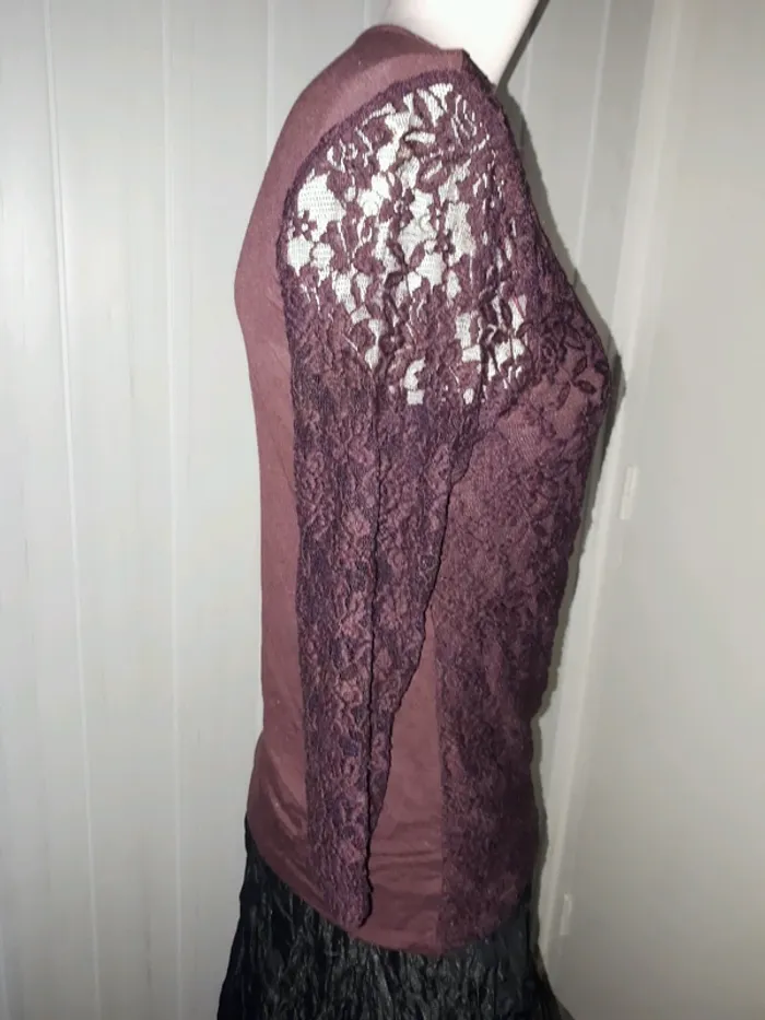 🌺 Haut dentelle bordeaux 42