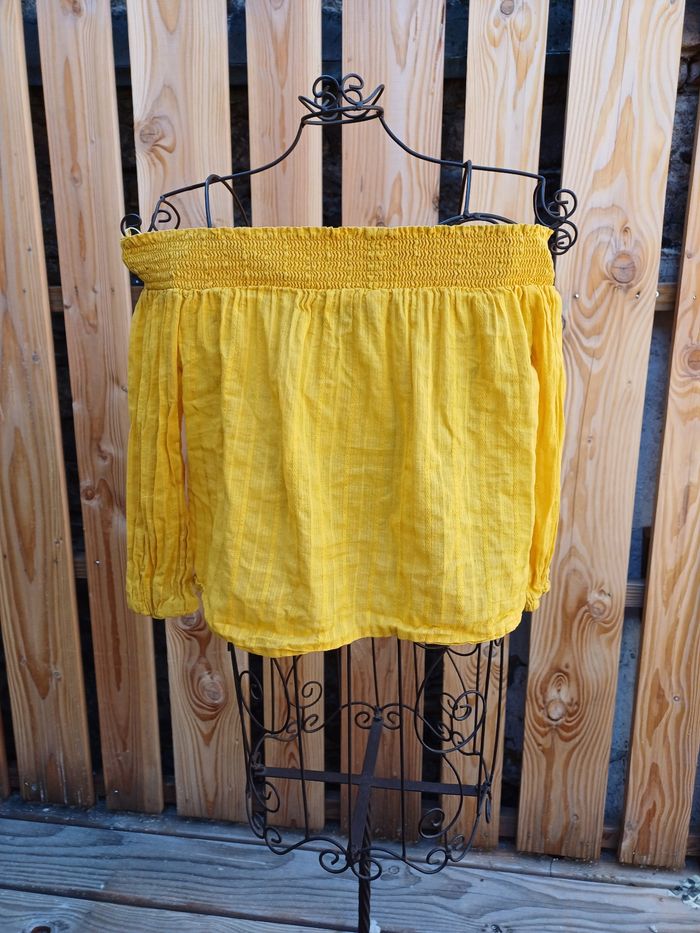 Joli top épaules dénudées jaune Jennyfer taille M - photo numéro 4