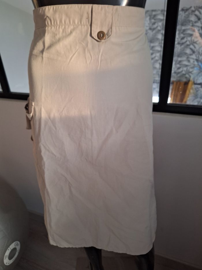 Jupe beige mi-longue 16 ans ou 32 - photo numéro 6