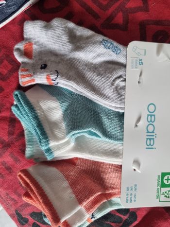 Chaussure +chaussettes  neuf