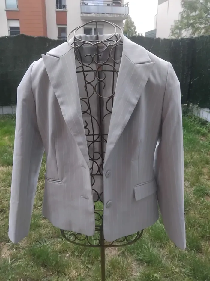 Veste de tailleur - photo numéro 2