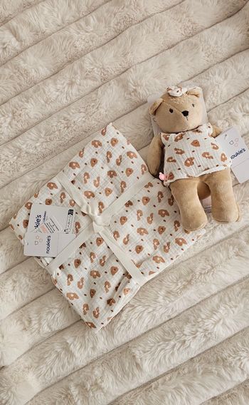 Ensemble de 3 langes et peluche doudou assorti Noukie's Neufs