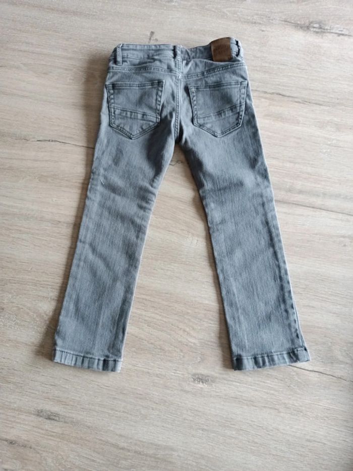 50. Jeans H&M 98 2-3ans porté 1x - photo numéro 2
