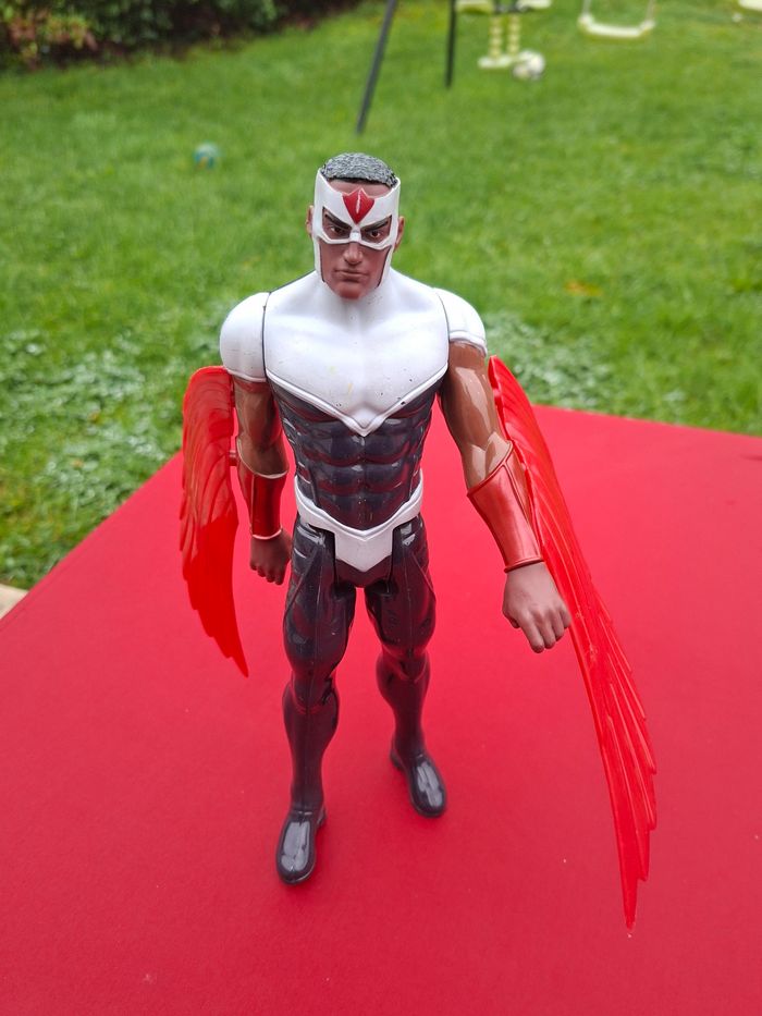 Figirine marvel 30 cm