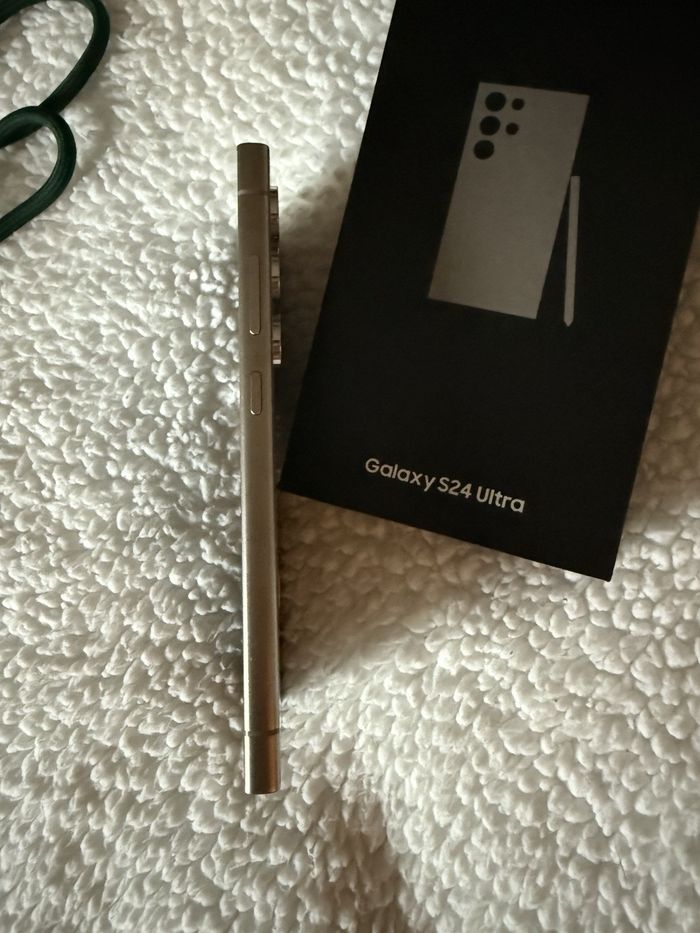 Samsung Galaxy S24 ultra 512 GB - photo numéro 3