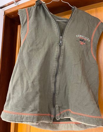 Veste sans manches molletonnée