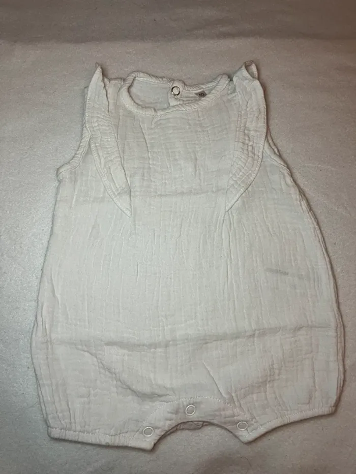 Combinaison blanche - photo numéro 2